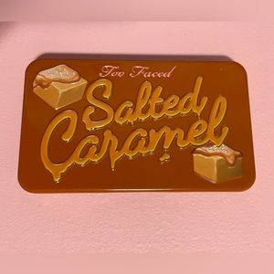 Too faced eyeshadow palette